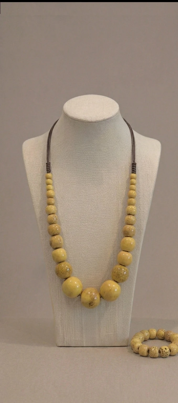 Ensemble Collier +bracelet, perles céramiques, couleur moutarde, style Bohème